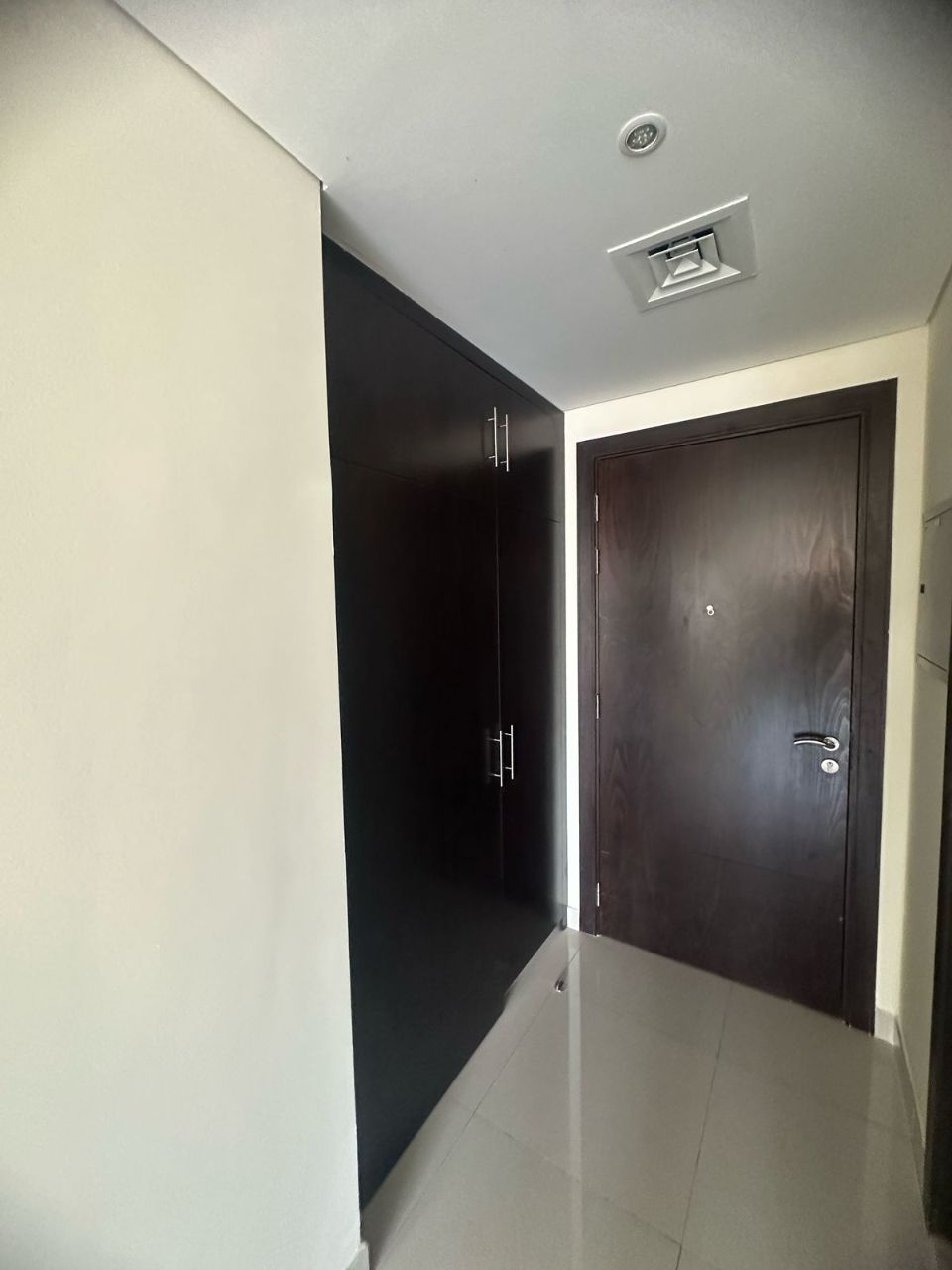 Vacant  | Spacious  Studio with Balcony in Sports City   | RGEstate UAE
