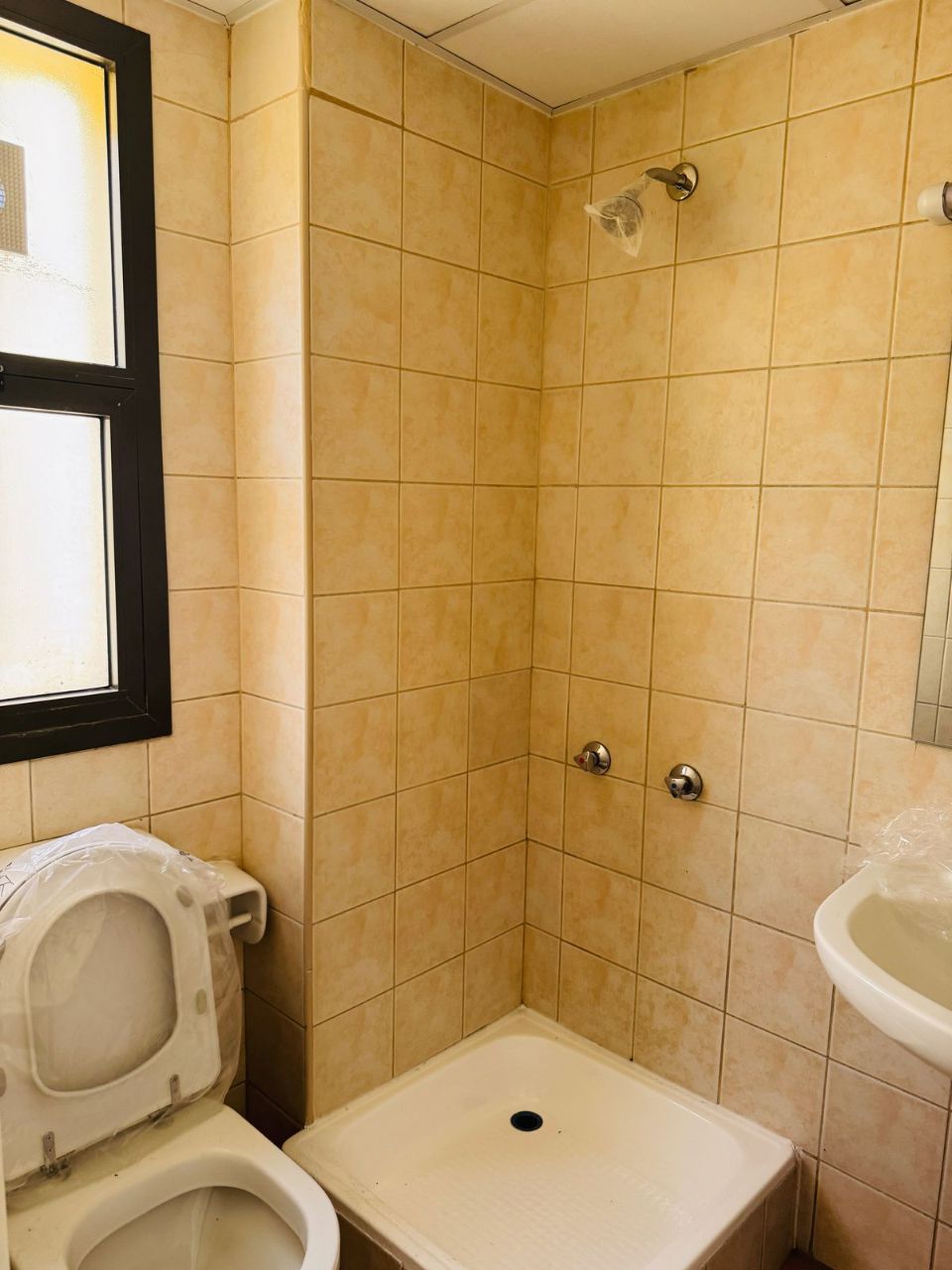 Rented 432-Room Labour Camp for Sale in Al Ttay, Al Khawaneej  | RGEstate UAE