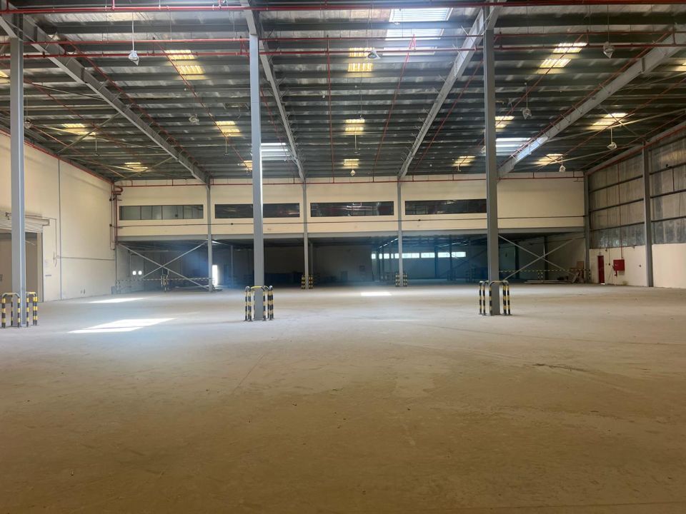 60,000 sqft Commercial Warehouse For Rent in JAFZA  | RGEstate UAE