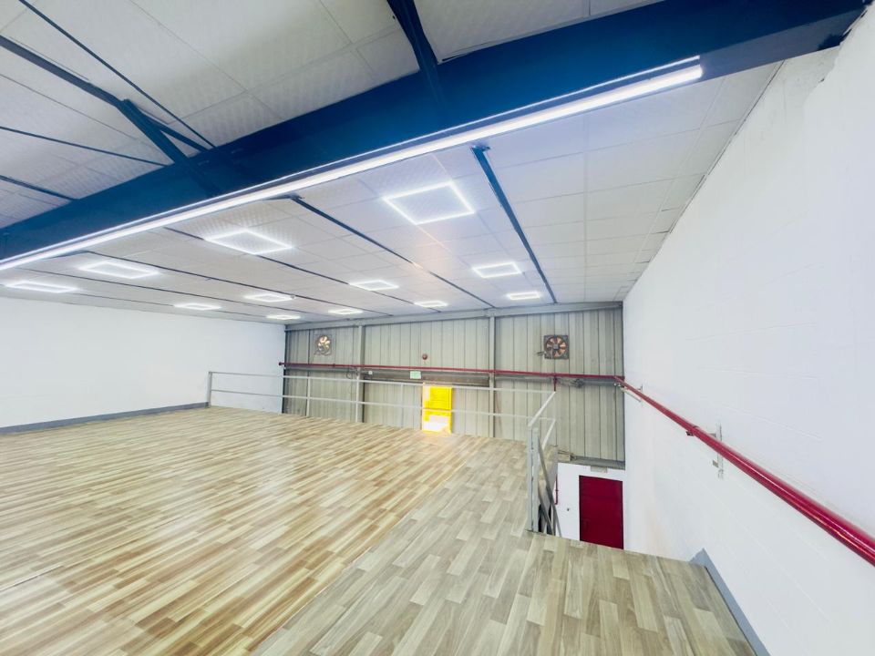 3,750 Sqft Warehouse With Mezzanine Floor For Rent In Ras Al Khor  | RGEstate UAE