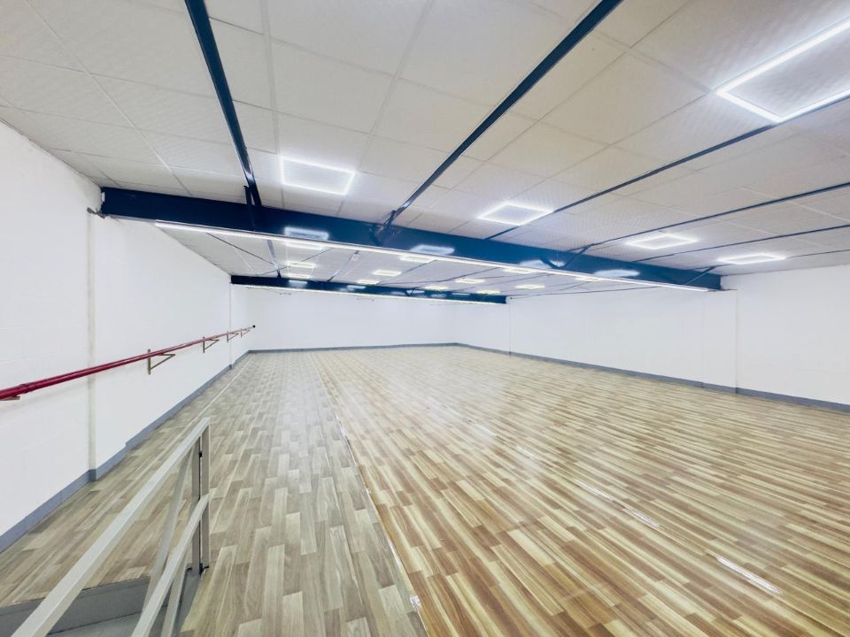 3,750 Sqft Warehouse With Mezzanine Floor For Rent In Ras Al Khor  | RGEstate UAE