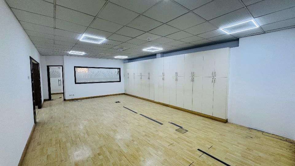 7,757 Sqft Warehouse with Mezzanine Floor for Rent in Al Quoz  | RGEstate UAE