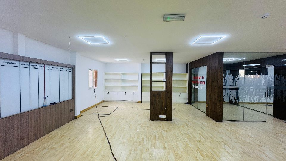 7,757 Sqft Warehouse with Mezzanine Floor for Rent in Al Quoz  | RGEstate UAE