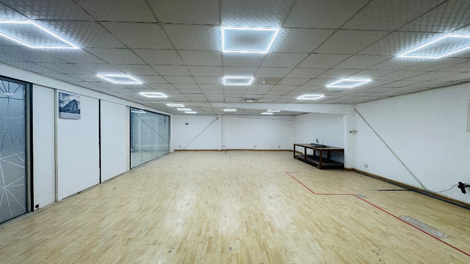 7,757 Sqft Warehouse with Mezzanine Floor for Rent in Al Quoz  | RGEstate UAE