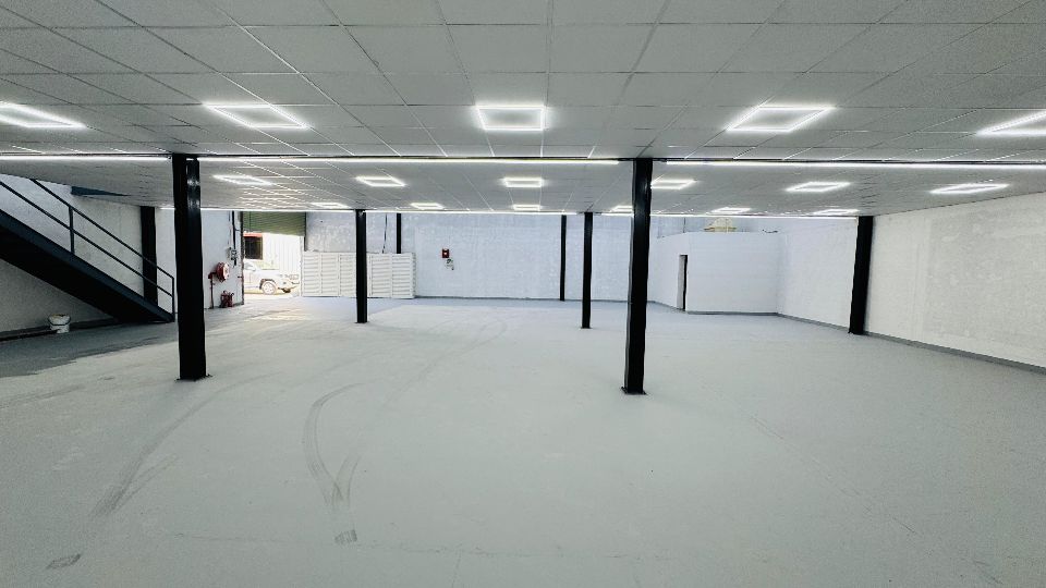 4,950 Sqft Warehouse with Mezzanine Floor for Rent in Al Quoz  | RGEstate UAE