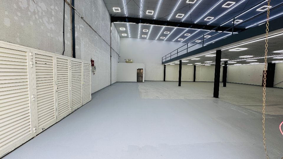 4,950 Sqft Warehouse with Mezzanine Floor for Rent in Al Quoz  | RGEstate UAE