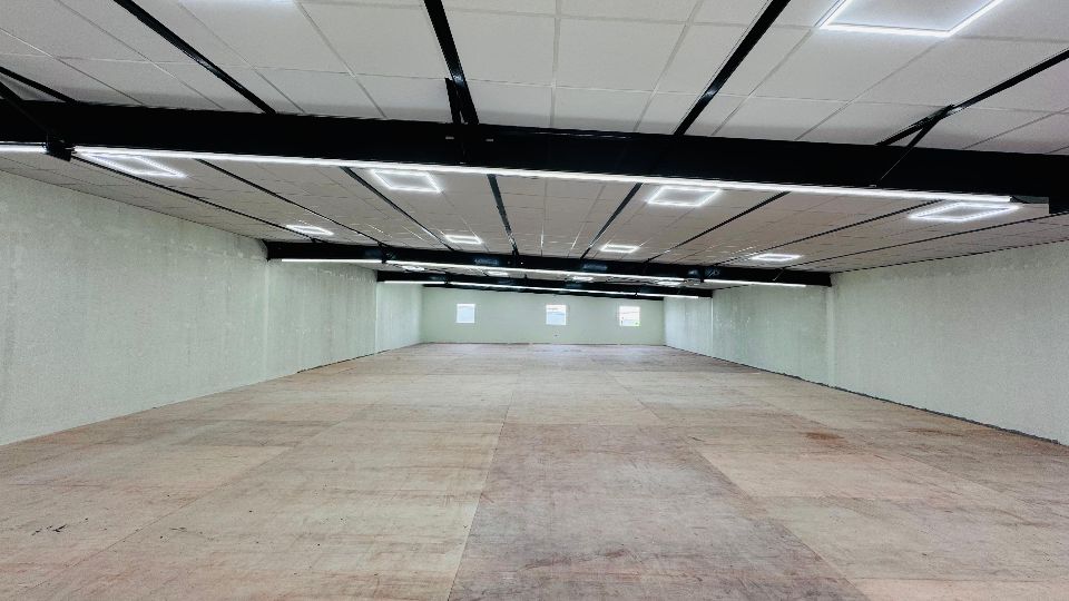 8,250 Sqft Warehouse with Mezzanine Floor for Rent in Al Quoz  | RGEstate UAE