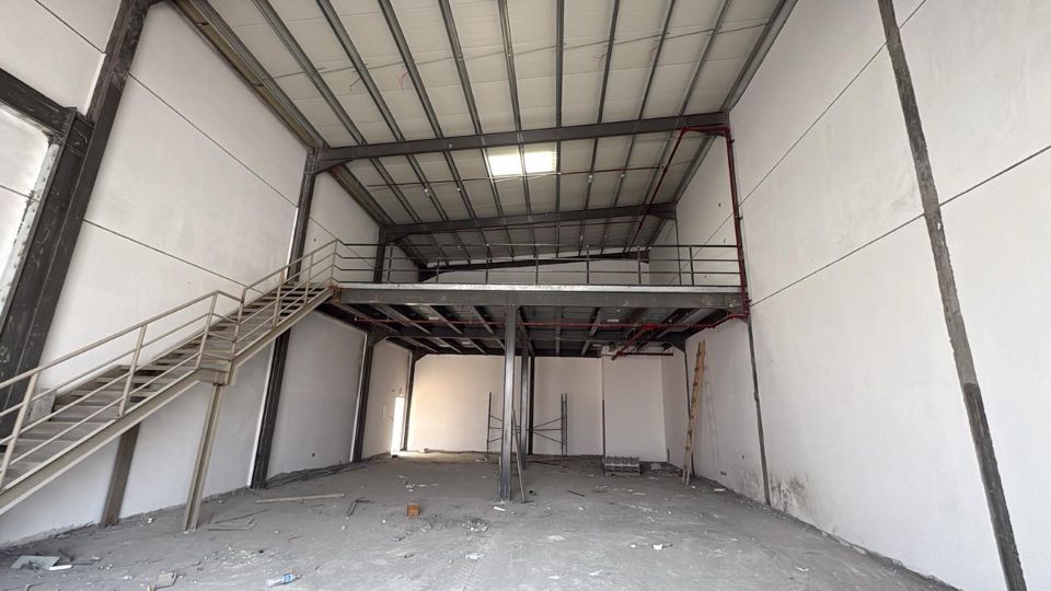 Freehold 16,000 Sq Ft Brand New Warehouse with Mezzanine Floor for Sale – Sajja, Sharjah  | RGEstate UAE