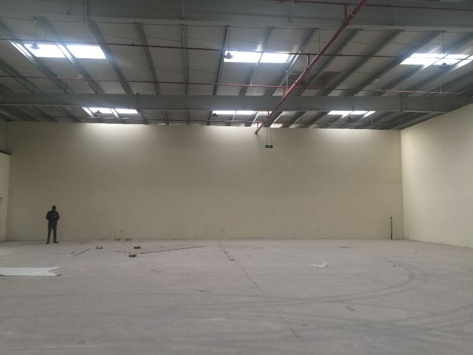 1000 kW Power and 90,000 sqft Commercial Warehouse For Rent in DIC
  | RGEstate UAE