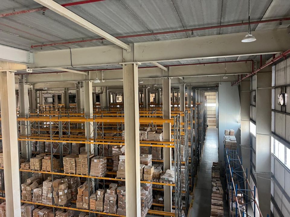 135,000 sqft Warehouse For Rent in JAFZA  | RGEstate UAE