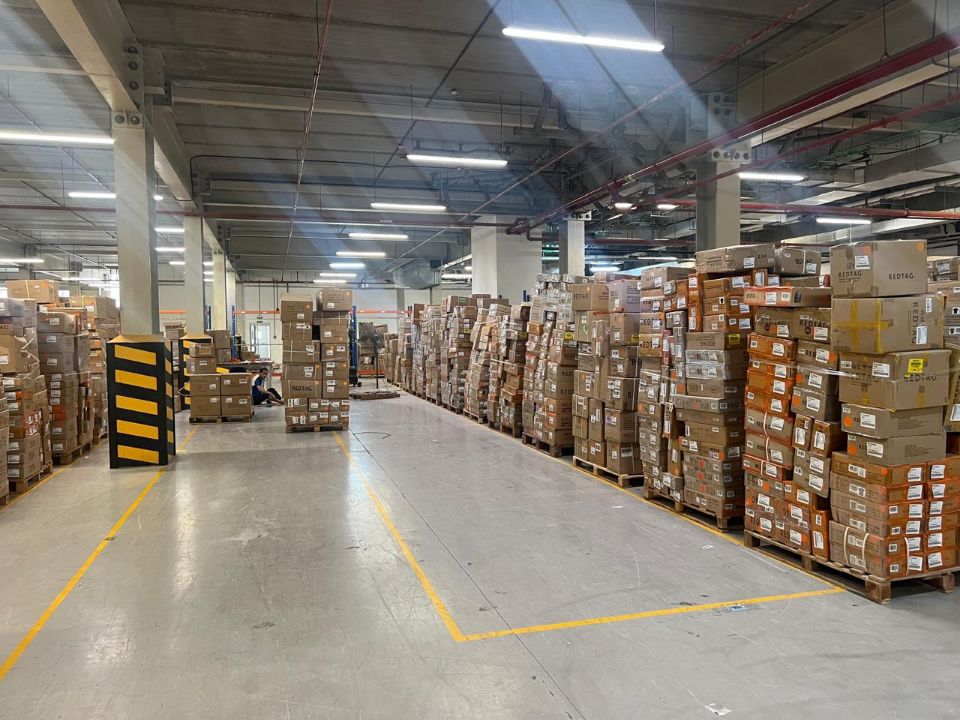 135,000 sqft Warehouse For Rent in JAFZA  | RGEstate UAE