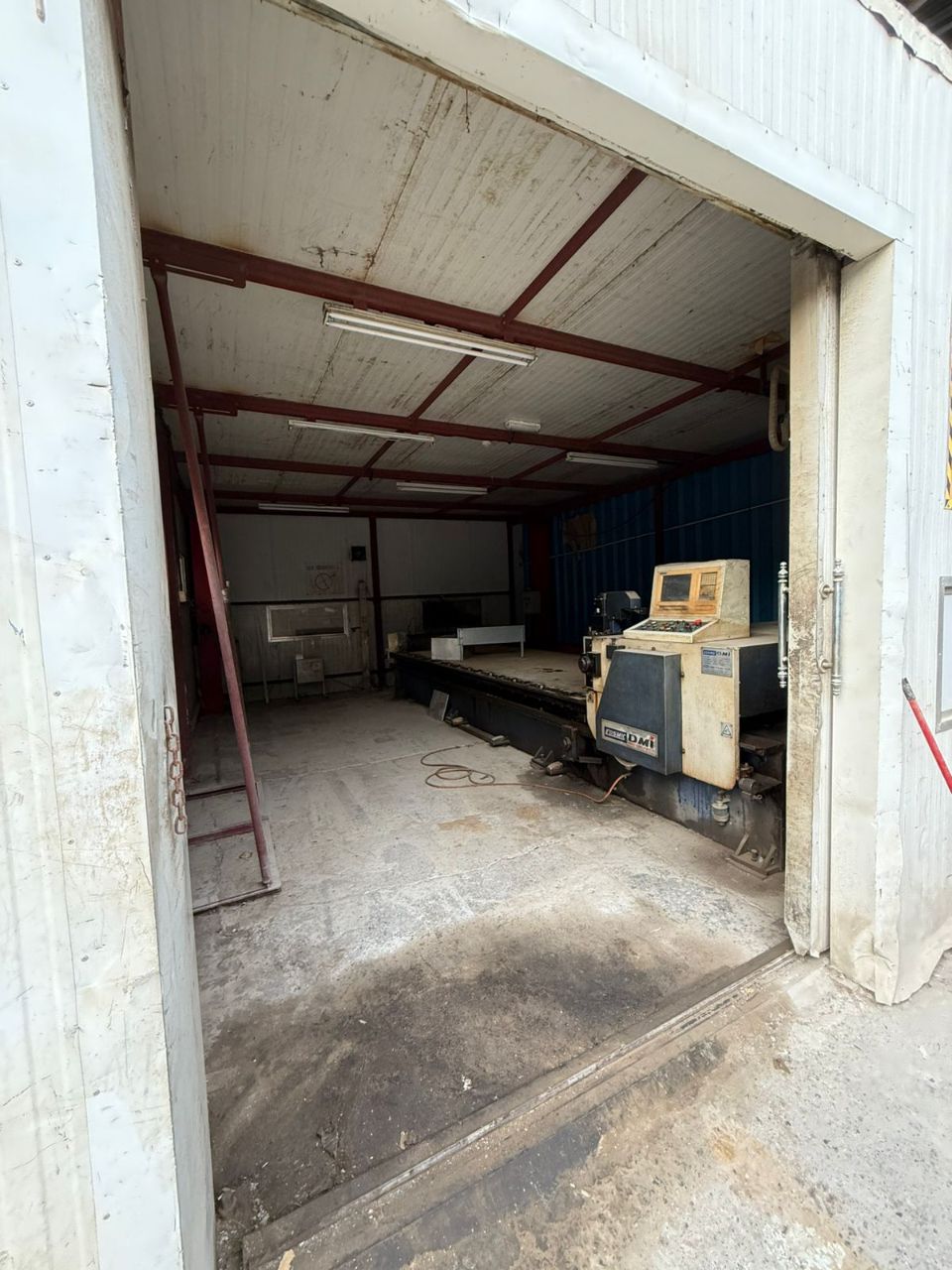 21,400 Sq Ft Plot with 7,632 Sq Ft Warehouse for Rent in Umm Ramool, Dubai  | RGEstate UAE