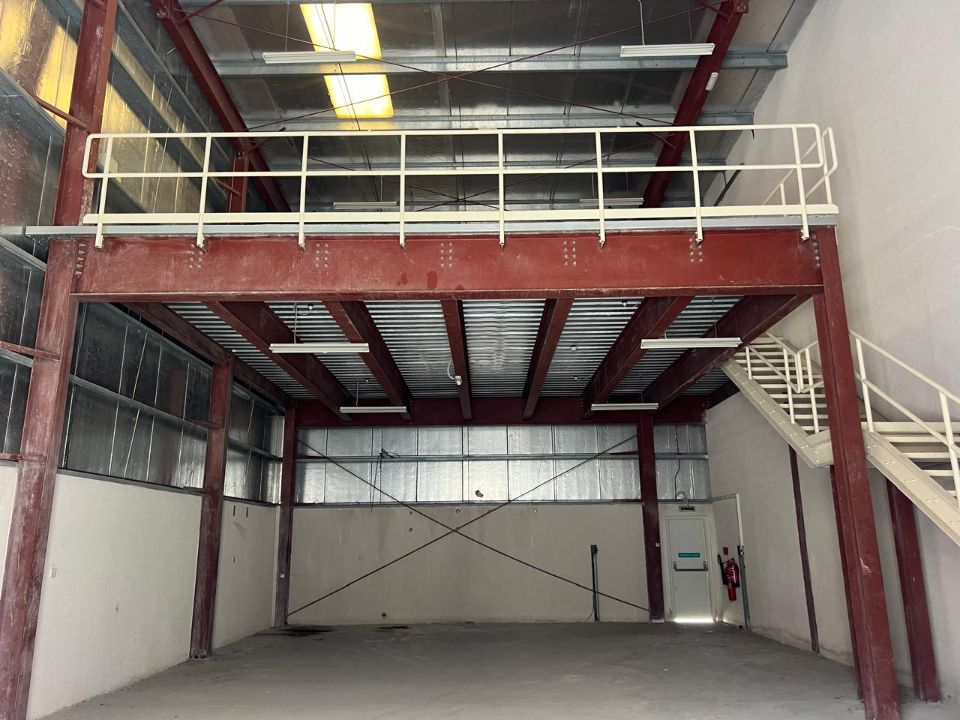 5,000 sqft Warehouse For Rent in DIP  | RGEstate UAE