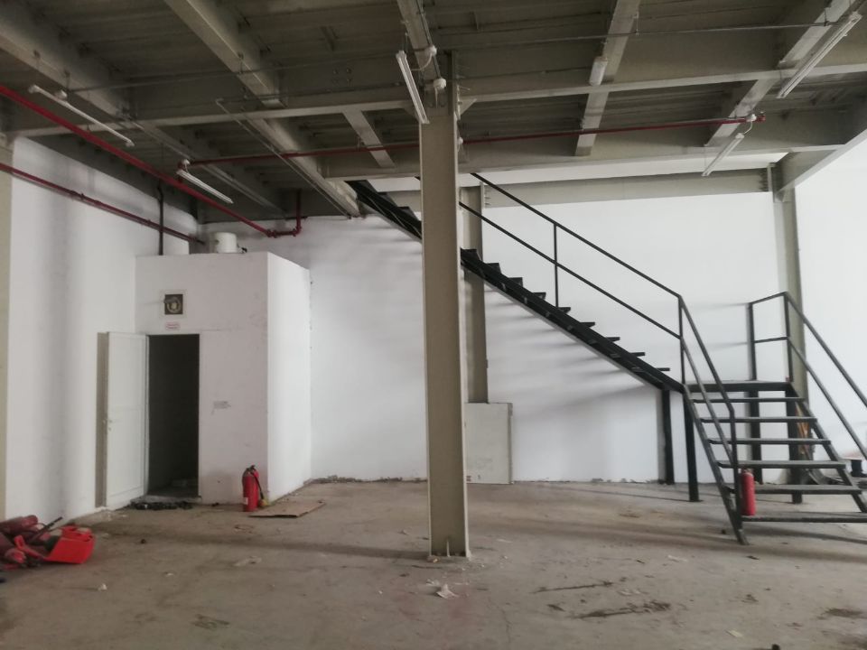 3,500 Sq. Ft. Warehouse with Mezzanine Floor for Rent in Sajja – Sharjah  | RGEstate UAE
