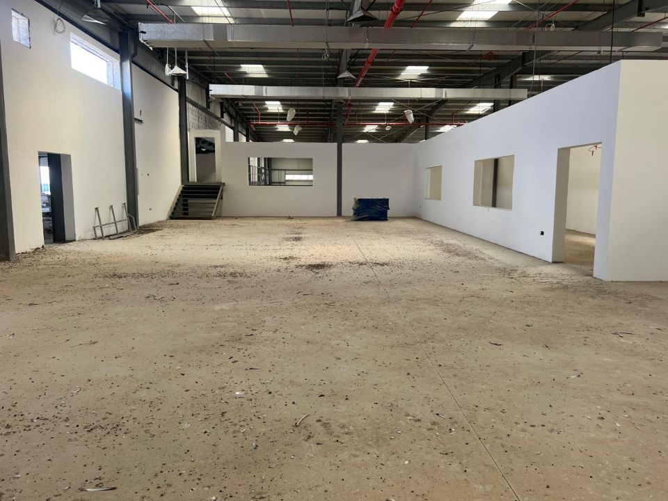 120,000 sqft Plot and 89,000 sqft Warehouse For Sale in DIC  | RGEstate UAE