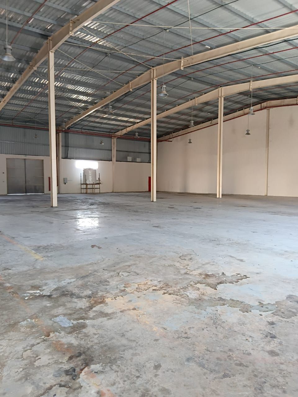 High Power 160 kW 13,000 Sqft Warehouse for Rent in Umm Al Quwain  | RGEstate UAE